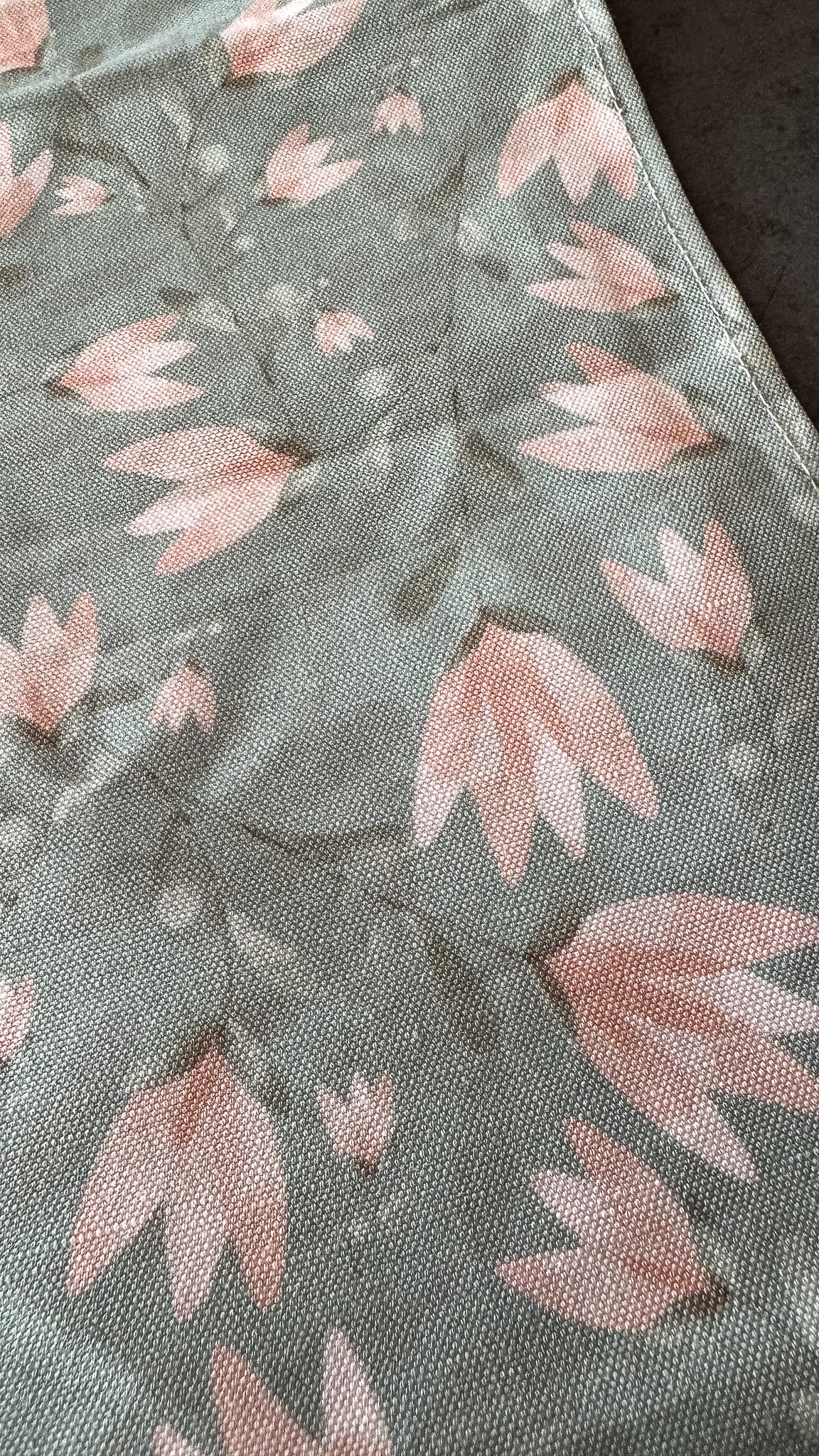Tulip Table Runner – 100x34 cm