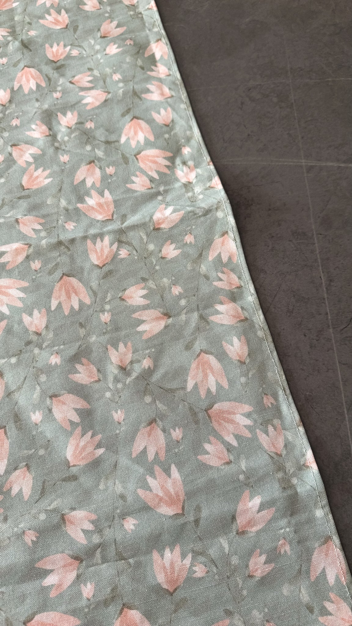 Tulip Table Runner – 100x34 cm