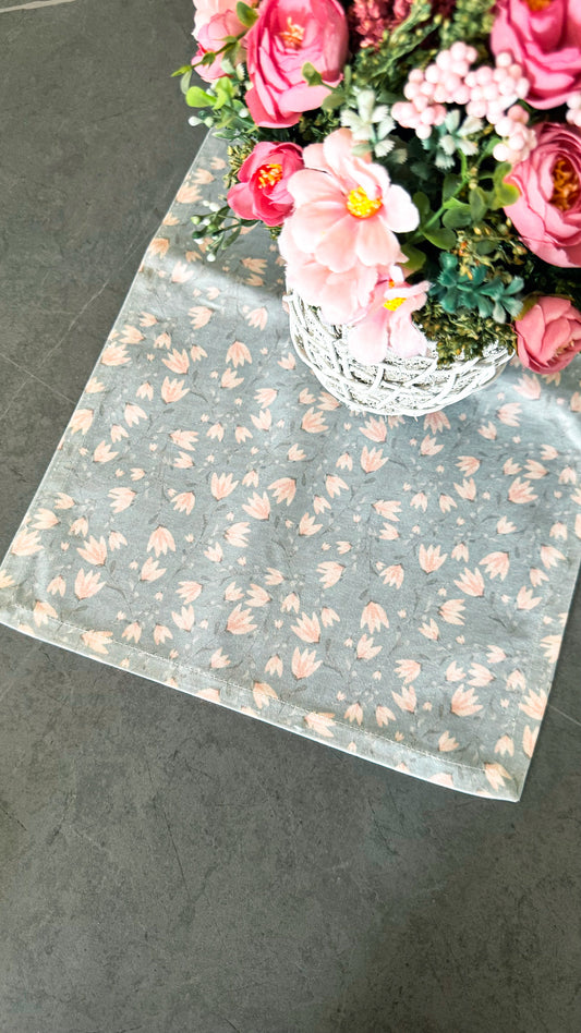Tulip Linen Placemat & Tablecloth