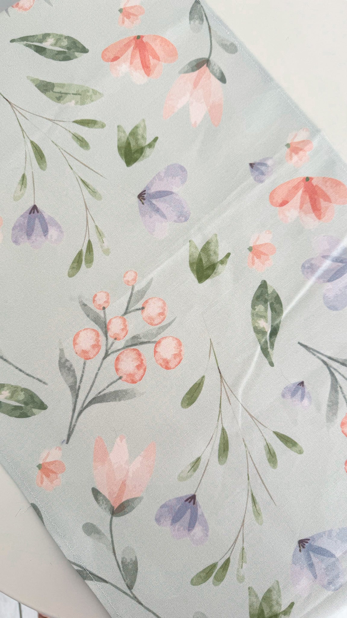 Mixed Floral Linen Canvas Runner 100×34 cm.