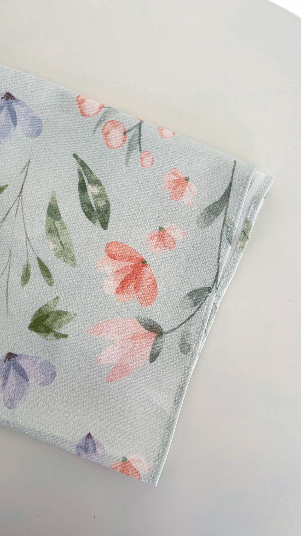 Mixed Floral Linen Canvas Runner 100×34 cm.