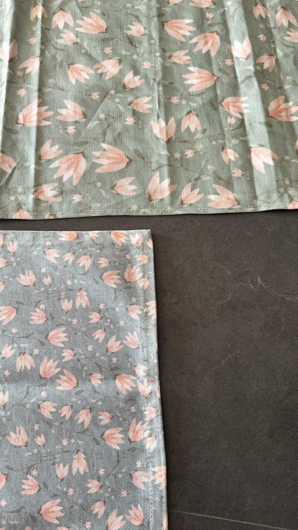 Tulip Table Runner – 100x34 cm