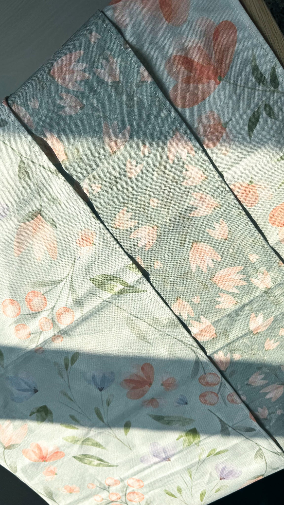 Tulip Table Runner – 100x34 cm