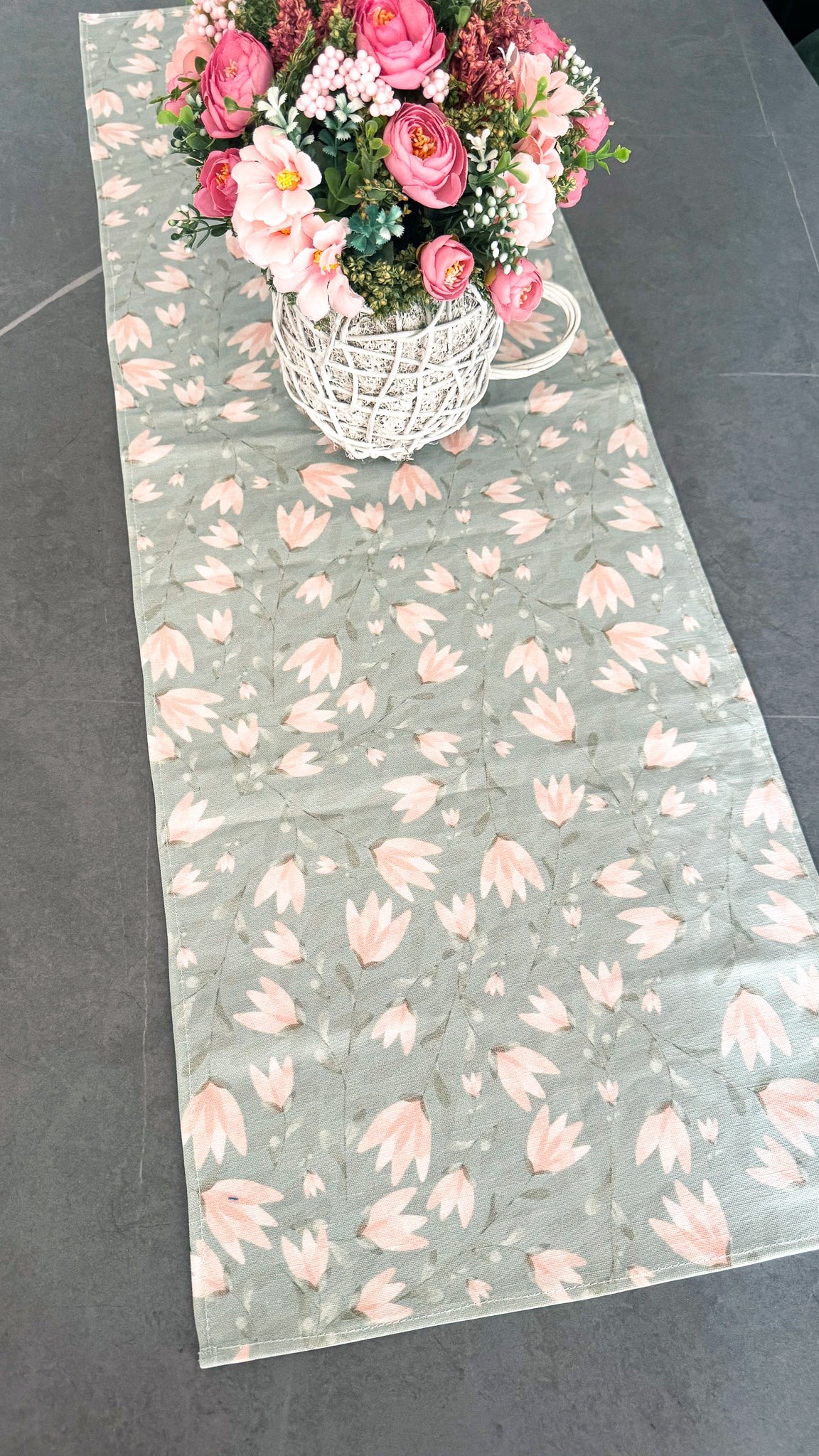 Tulip Table Runner – 100x34 cm