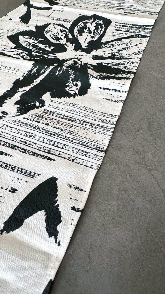 B&W Abstract Floral Linen Canvas Runner 200×34 cm