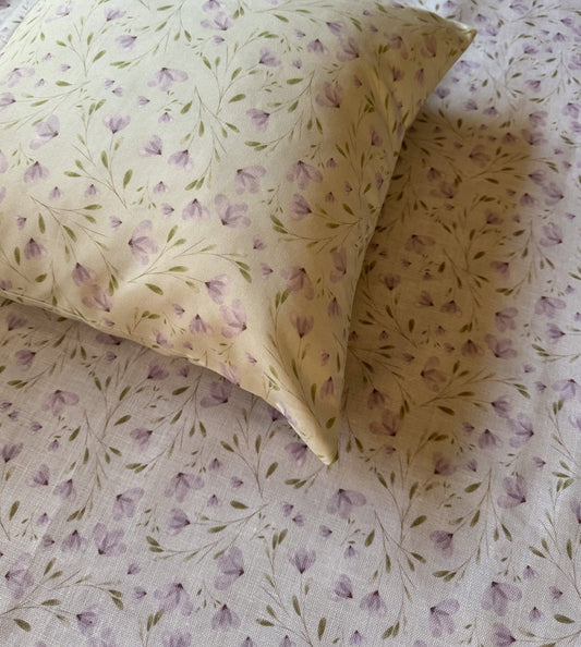 مفرش طاولة زهور بنفسجية 100×130 سم