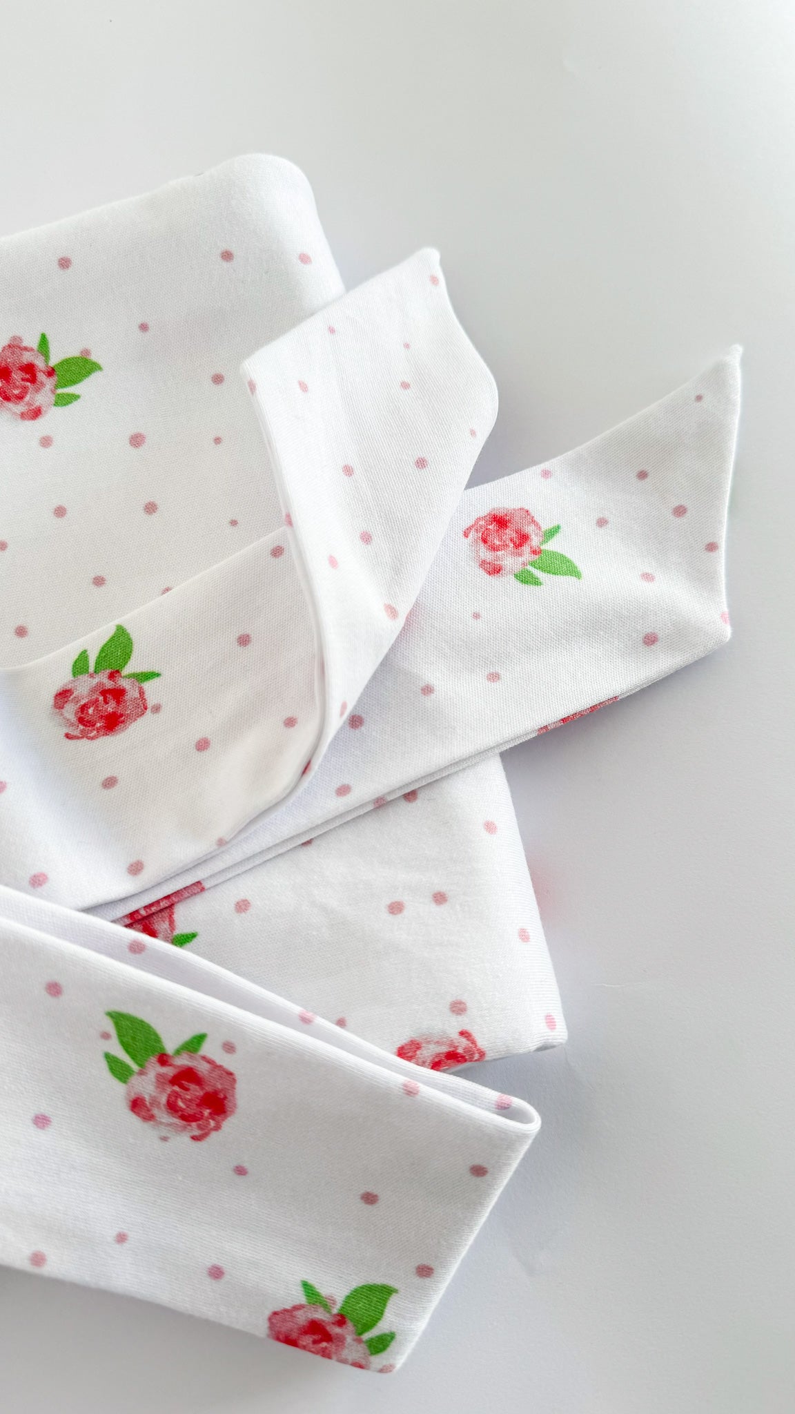 Sweet Blossom – Swaddle + Headband -White