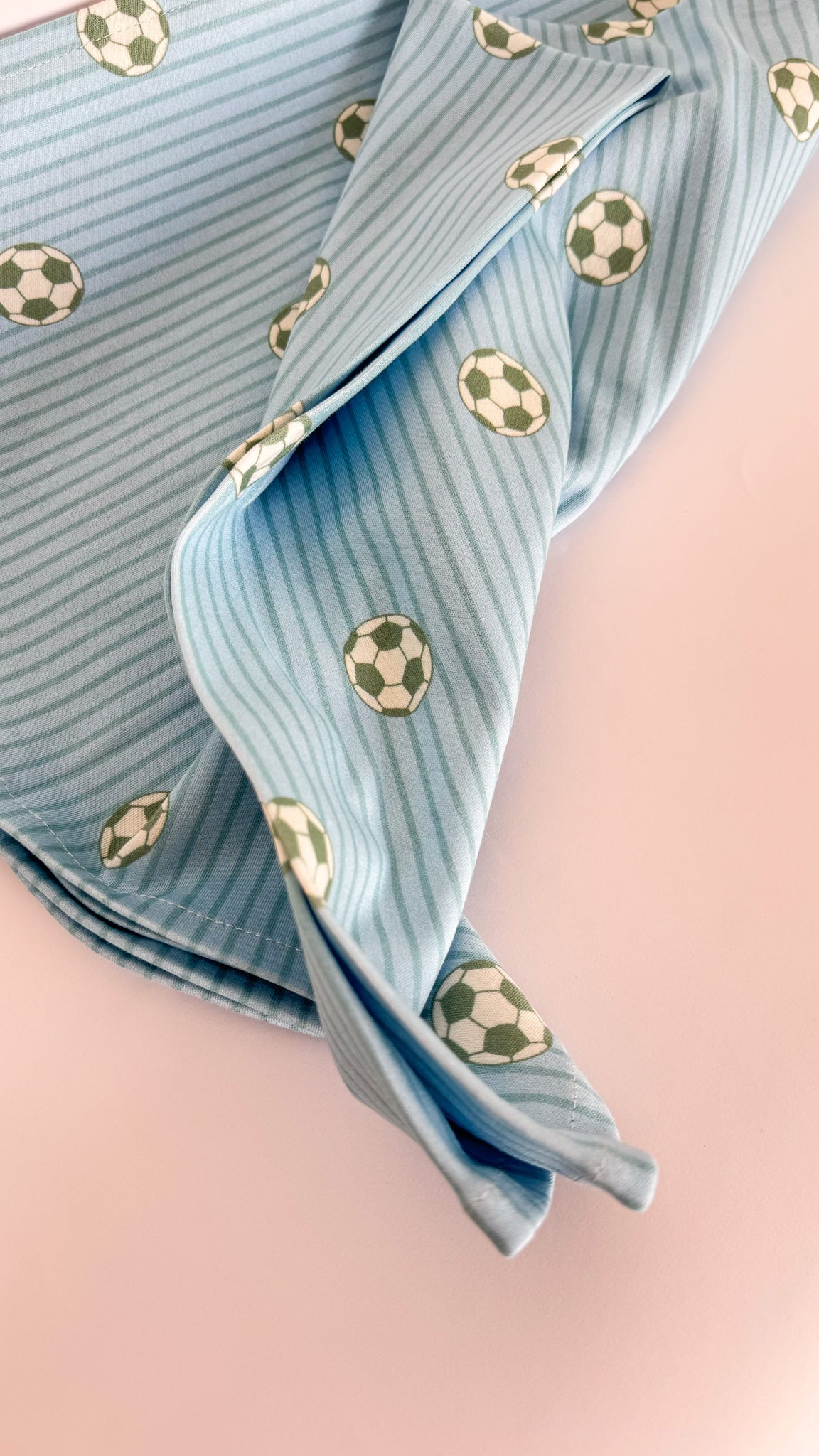 Little Champ Striped – Swaddle