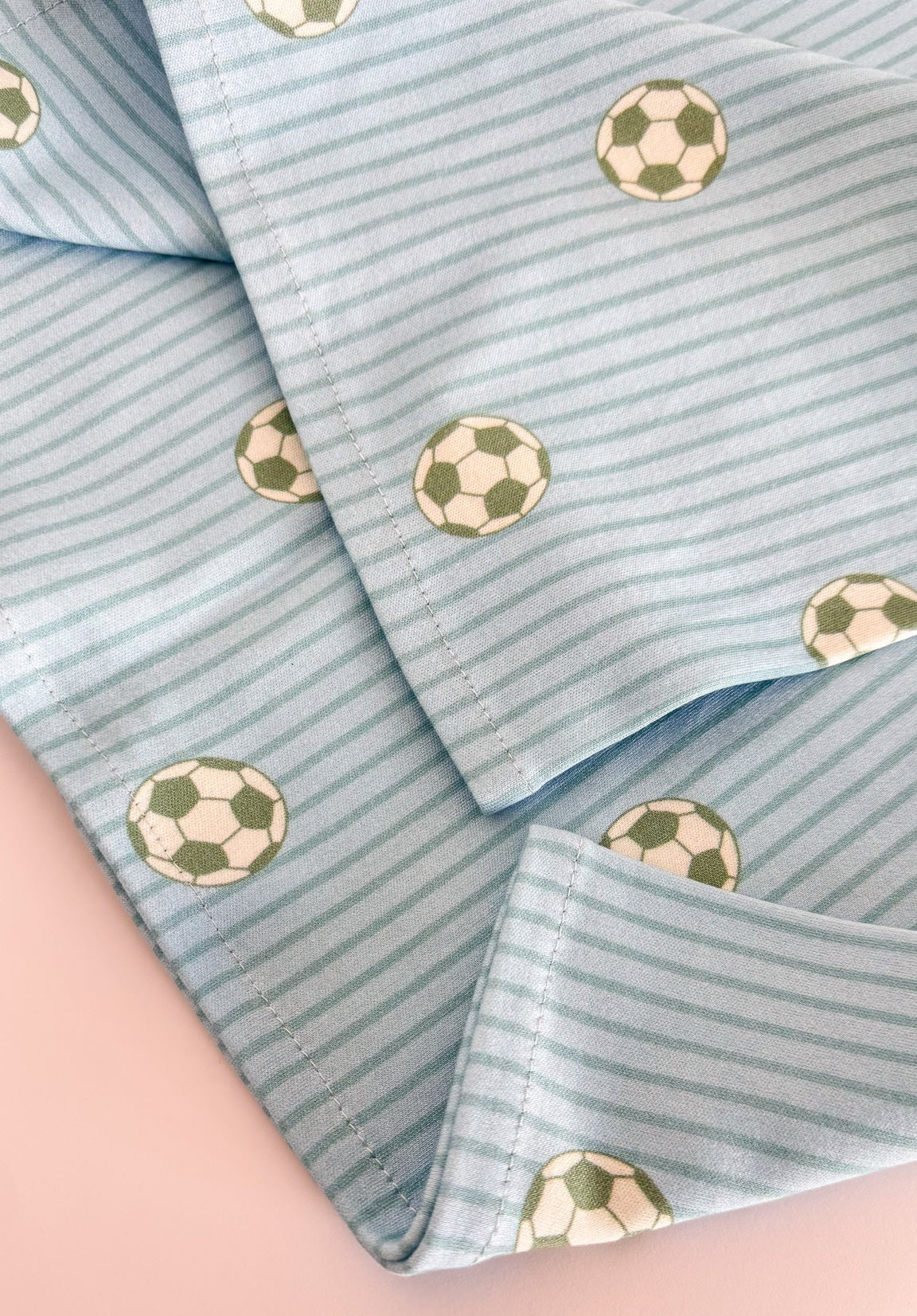 Little Champ Striped – Swaddle
