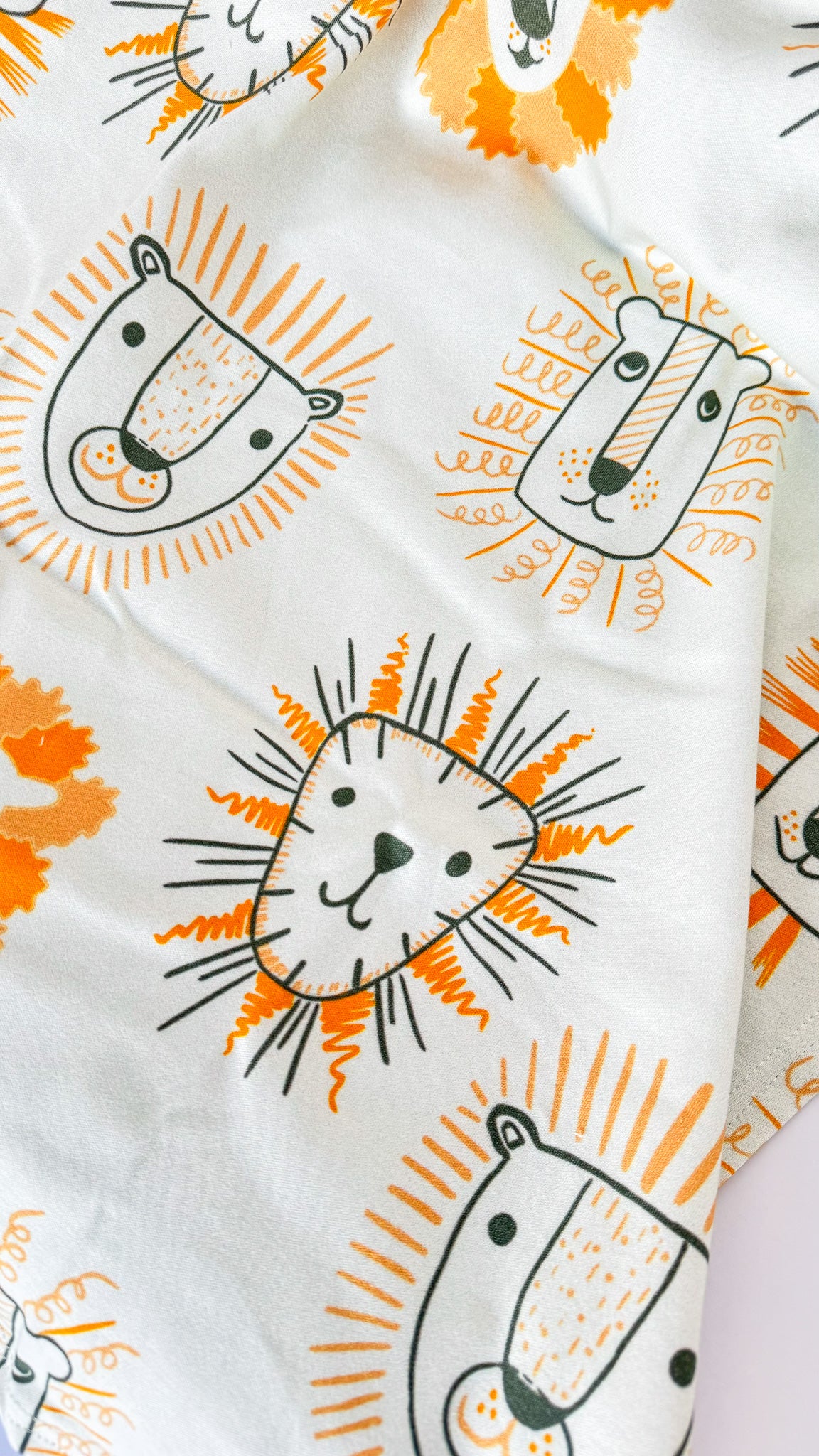 Tiny Roar – Swaddle