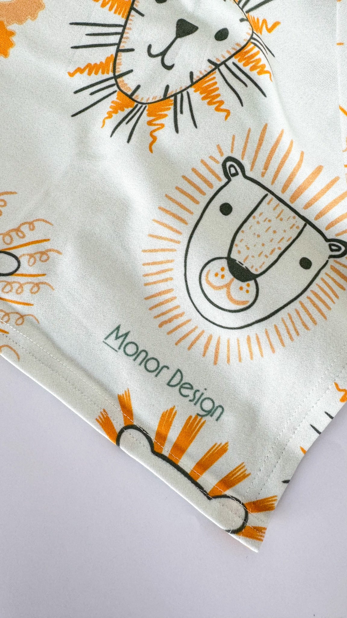 Tiny Roar – Swaddle