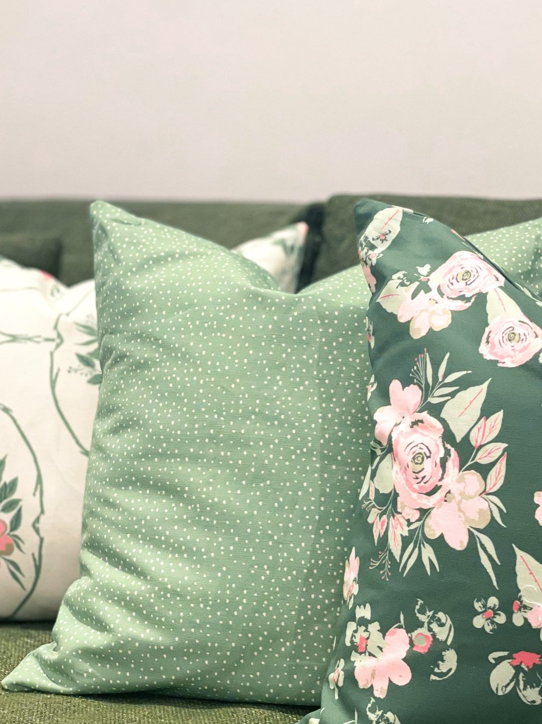 Green Dots Cushion Linen 50x50 cm