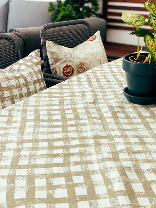 مفرش طاولة منقوش 120×120 سم