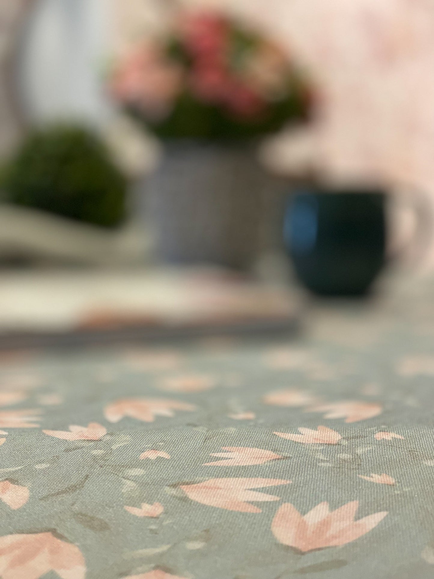 Tulip Tablecloth 100x200 cm