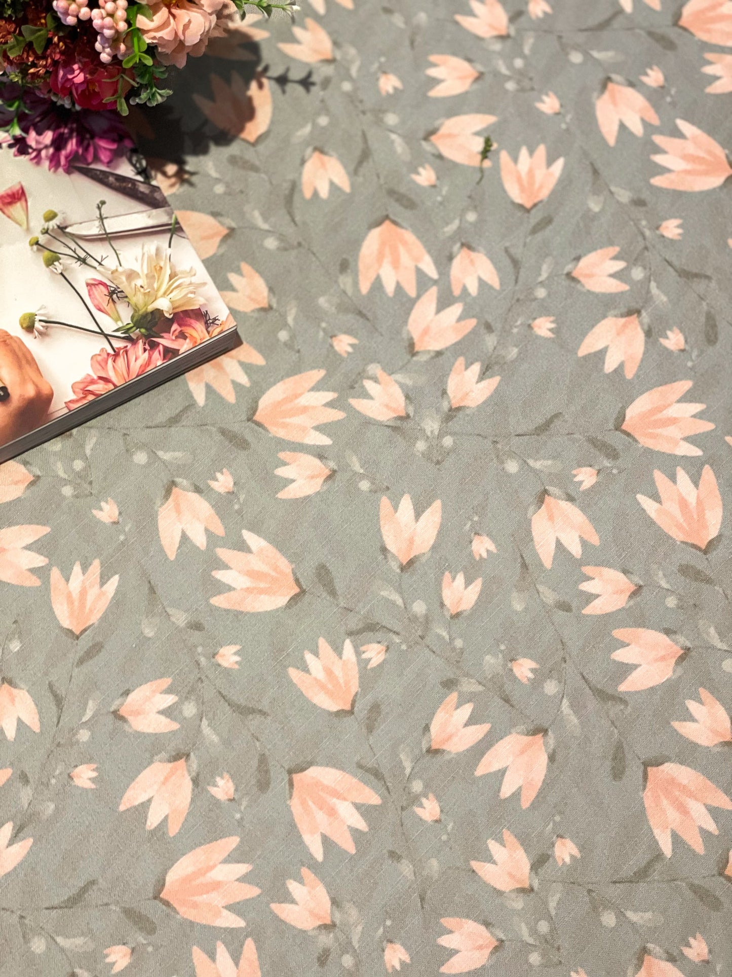 Tulip Tablecloth 100x200 cm