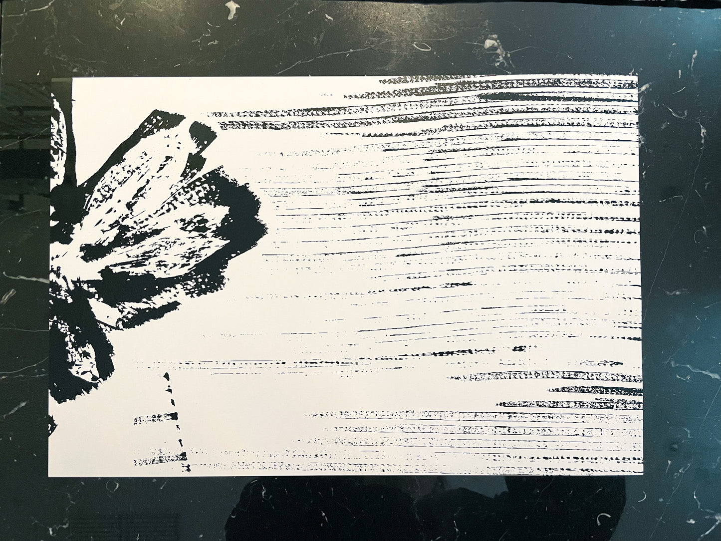 B&w flower paper placemat