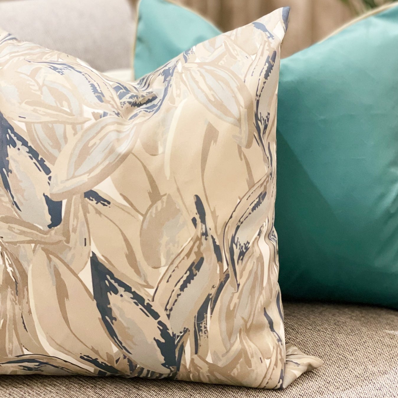 Abstract Leaves Cushion 50x50 cm