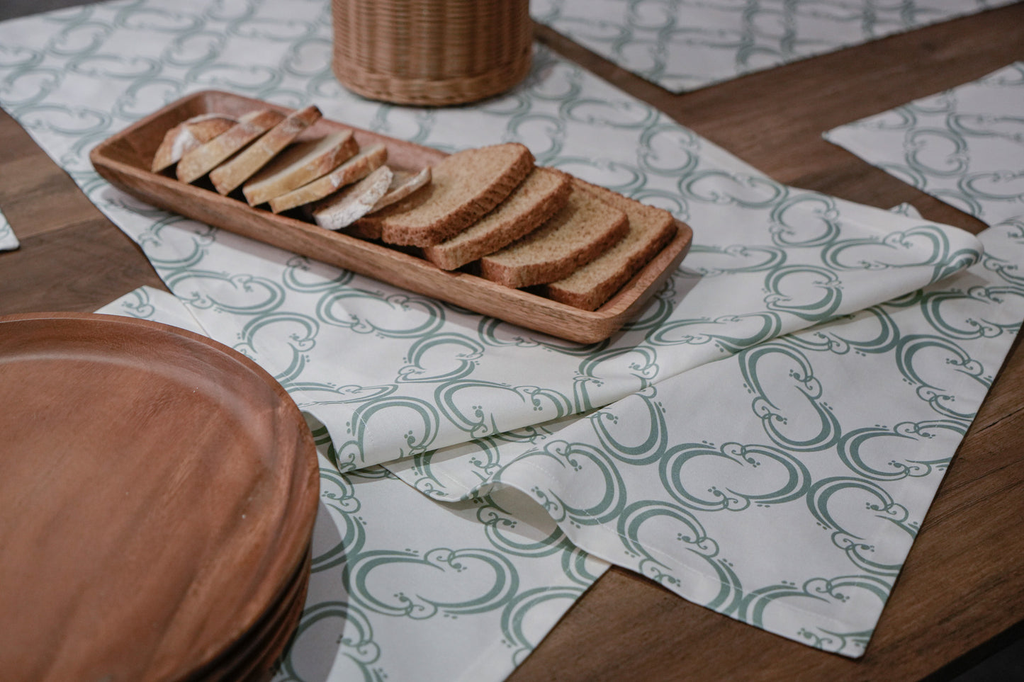 Etq- Classic Table Runner 40x 150 cm