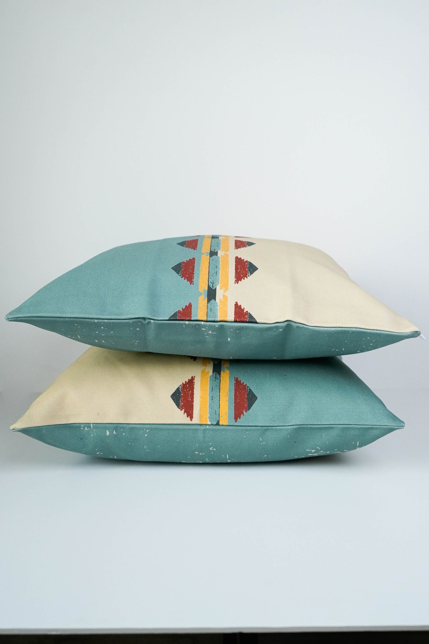 Modern Beige Sadu cushion 50x50 cm
