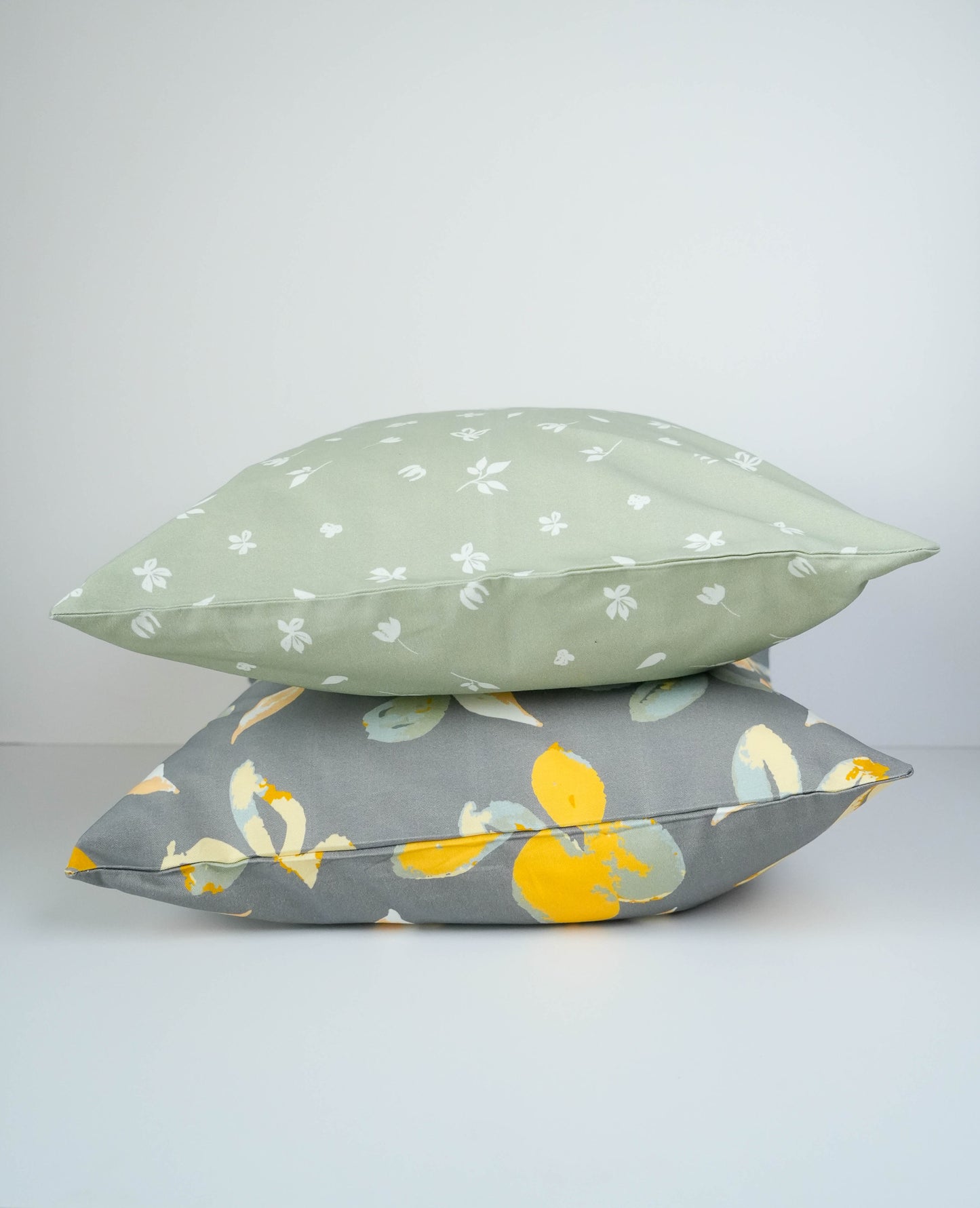 Tiny Cushion Linen 50x50 cm