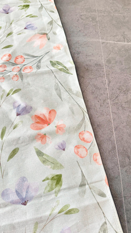 Mixed Floral Linen Canvas Runner 100×34 cm.