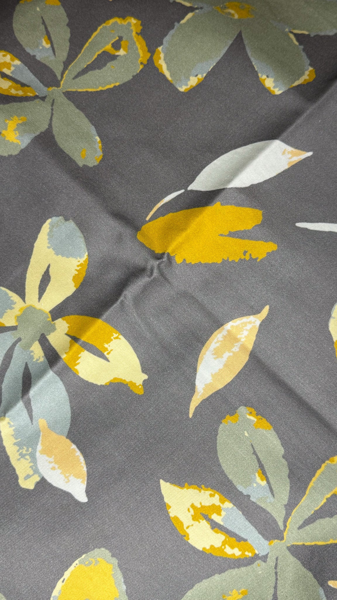 Floral Cushion Grey Linen 50x50 cm