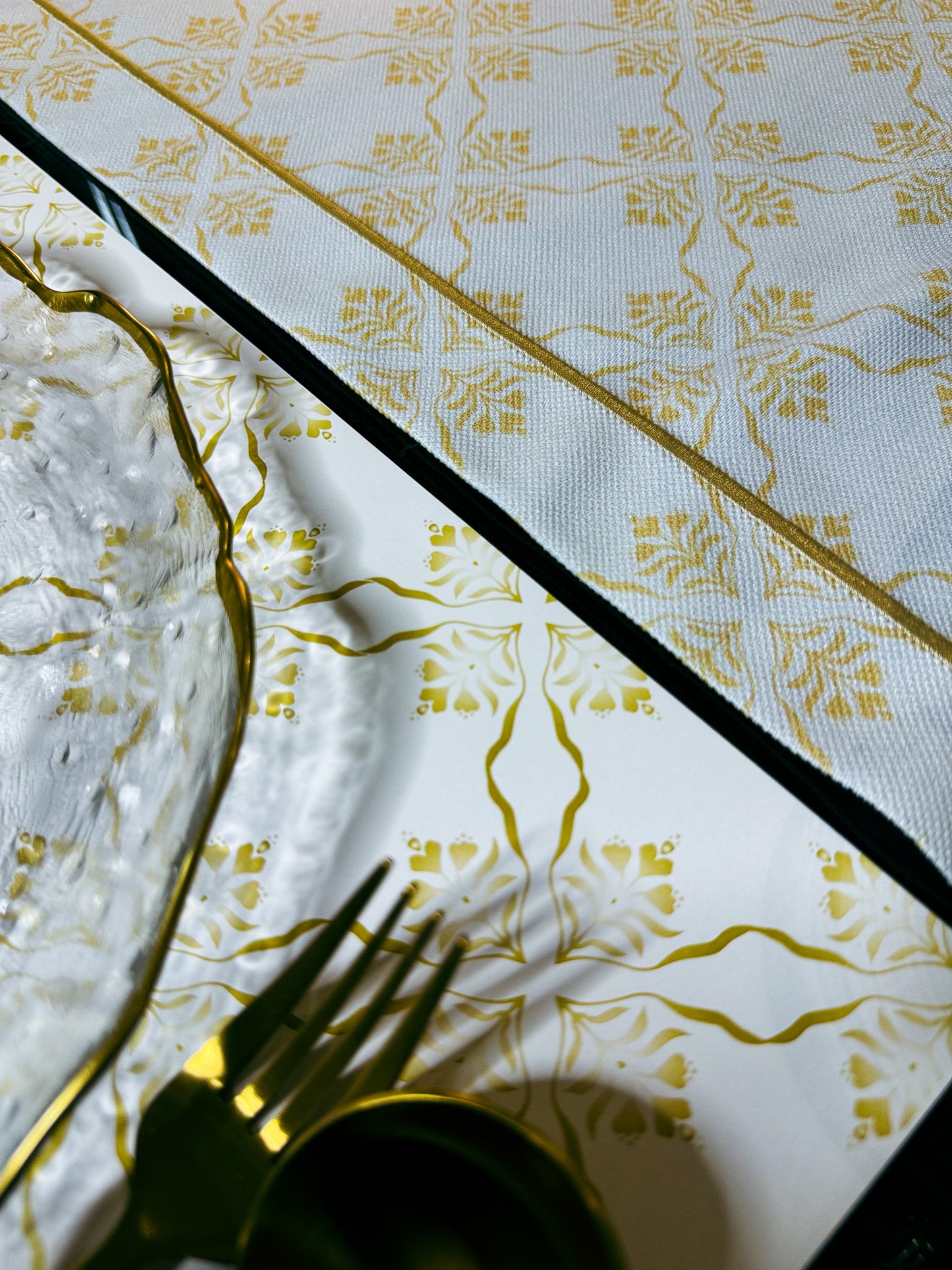 مفرش طاولة سراي