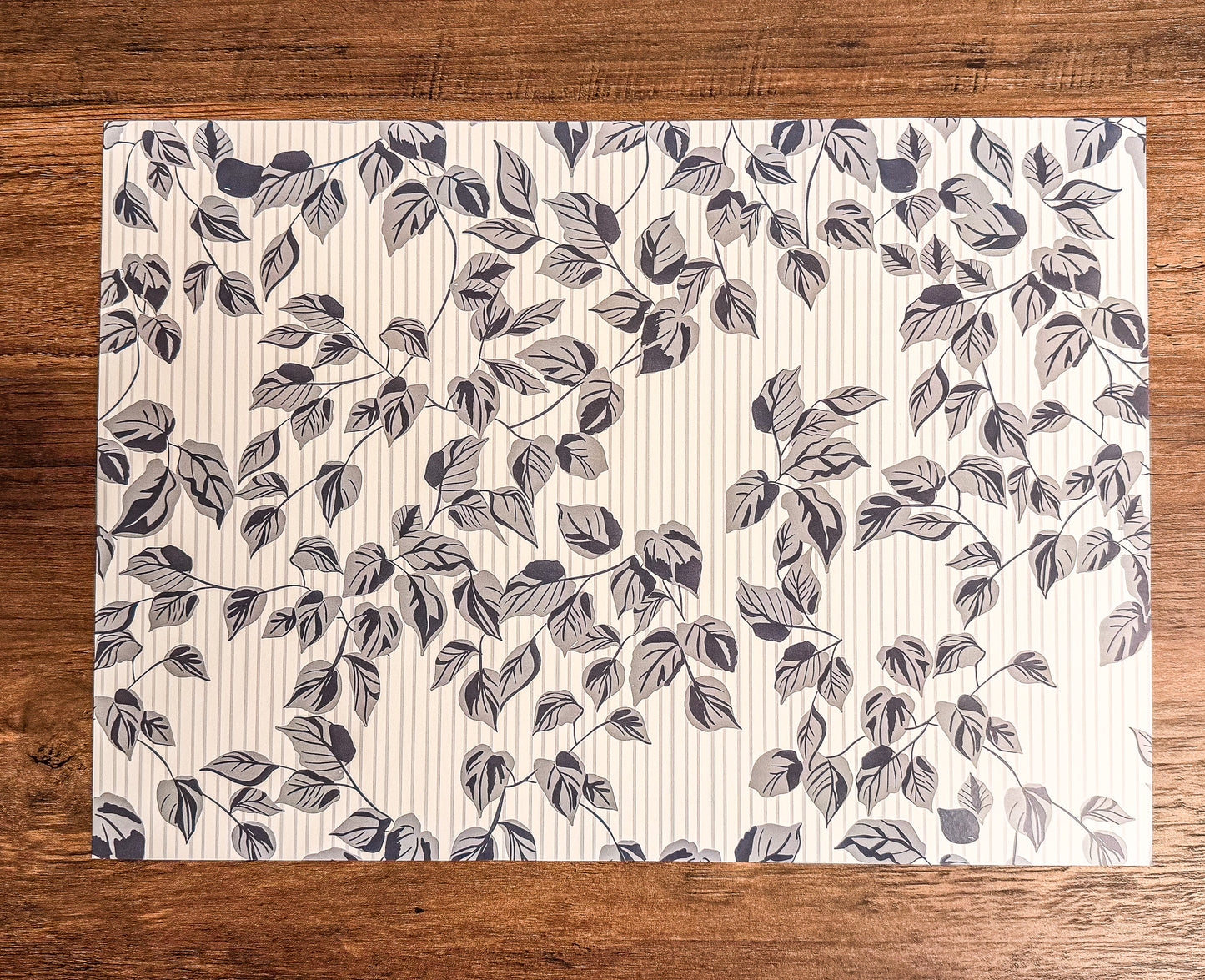 مفرش صحون ورق أغصان الليلك | Lilac Branches