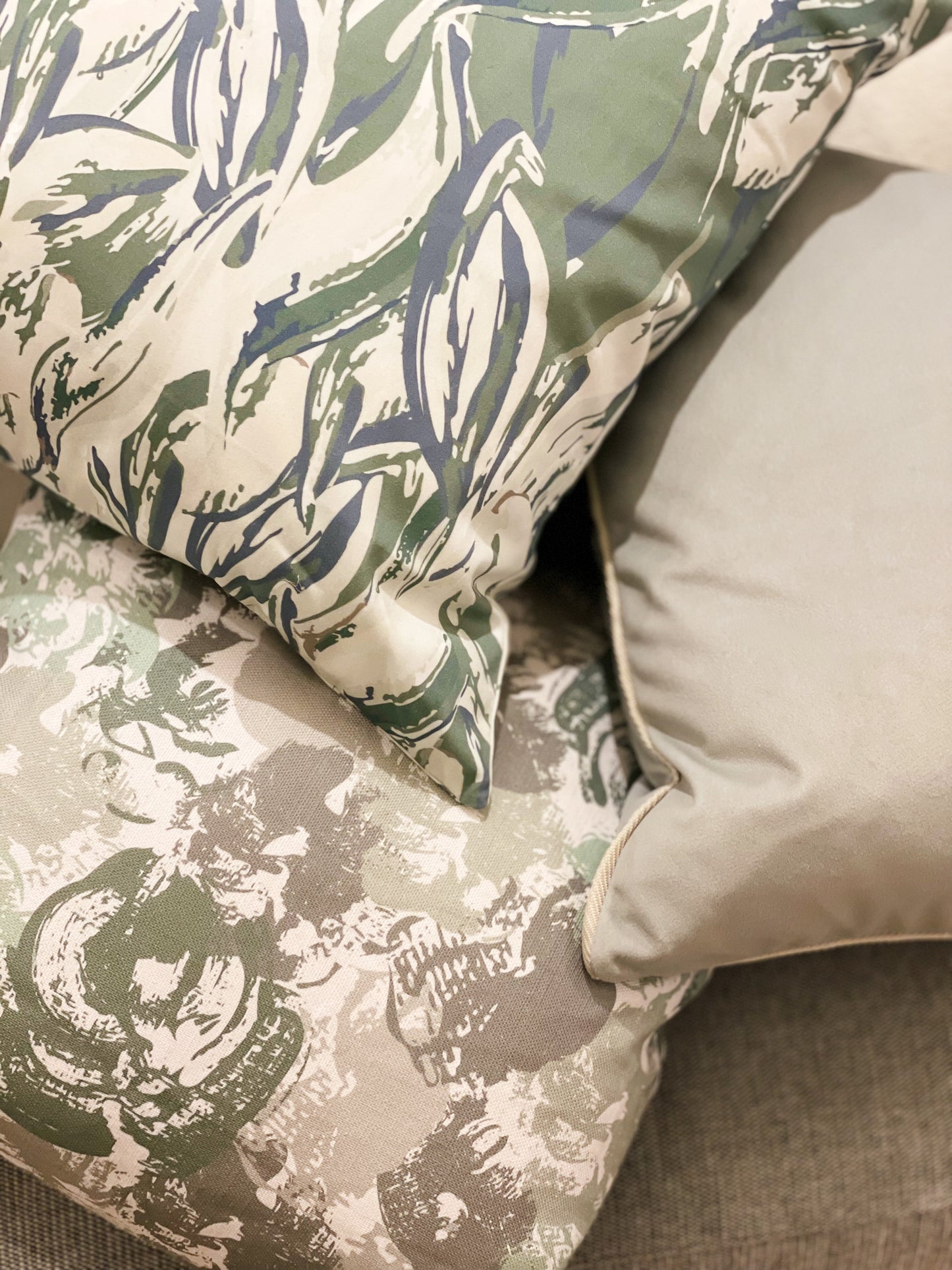 Brush strokes flowers -Green Cushion